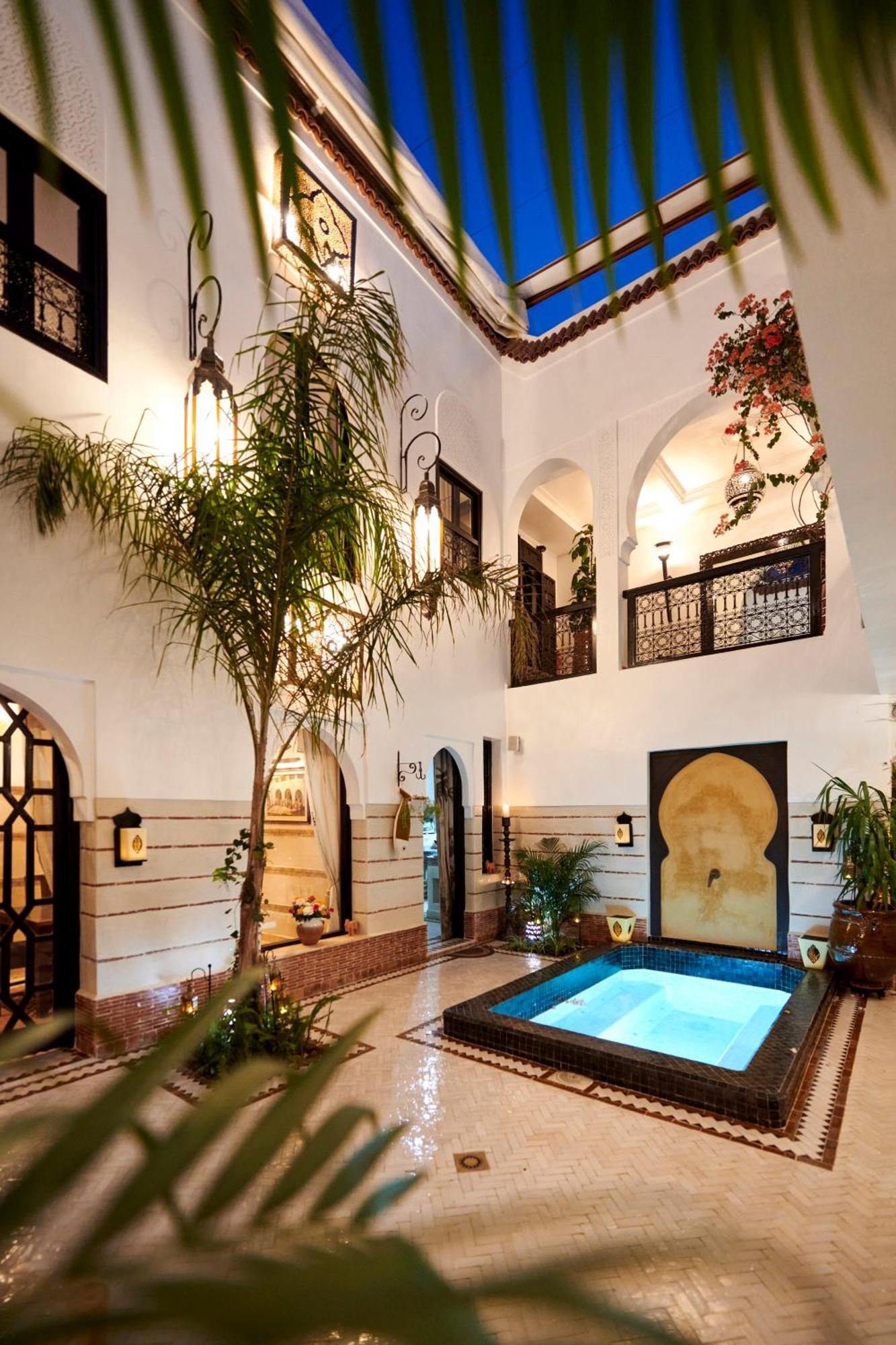 Riad Dar Amanza En Exclusivite Avec 4 Chambres Au Coeur De La Medina Marrakesh Buitenkant foto