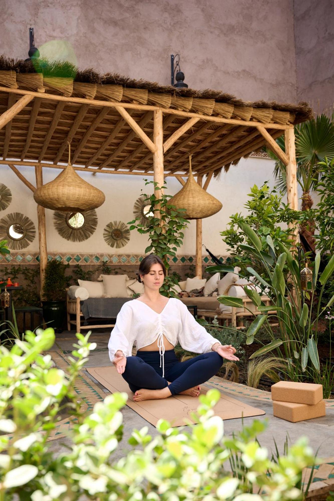 Riad Dar Amanza En Exclusivite Avec 4 Chambres Au Coeur De La Medina Marrakesh Buitenkant foto