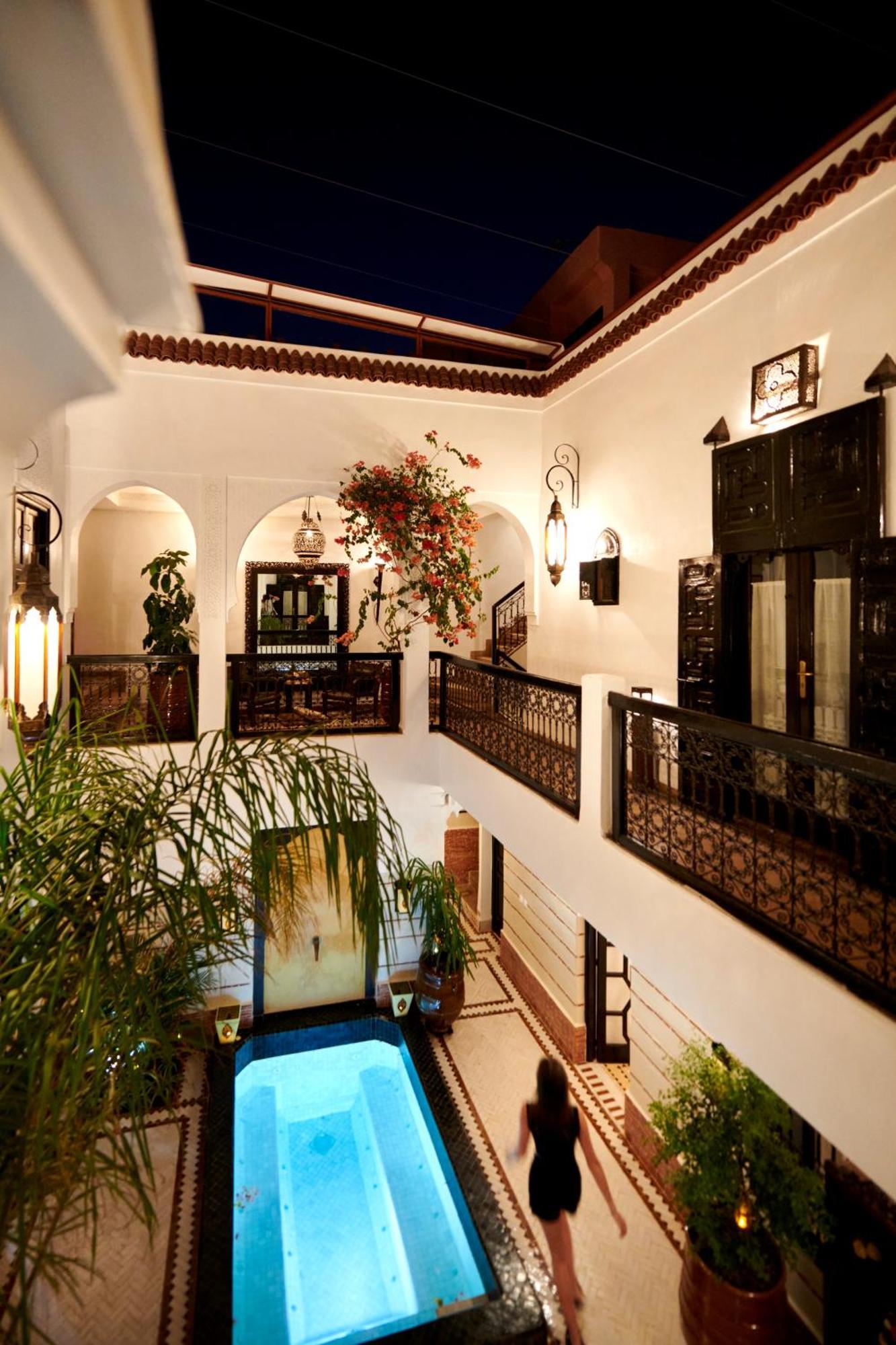 Riad Dar Amanza En Exclusivite Avec 4 Chambres Au Coeur De La Medina Marrakesh Buitenkant foto